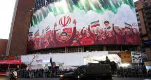 A view of gigantic poster as daily life continues despite the ongoing conflict in Tehran, Iran on April 1, 2026. [Fatemeh Bahrami – Anadolu Agency]