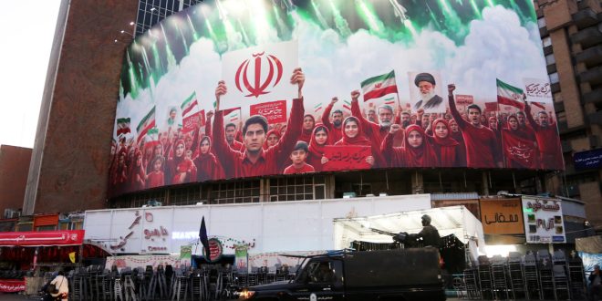 A view of gigantic poster as daily life continues despite the ongoing conflict in Tehran, Iran on April 1, 2026. [Fatemeh Bahrami – Anadolu Agency]